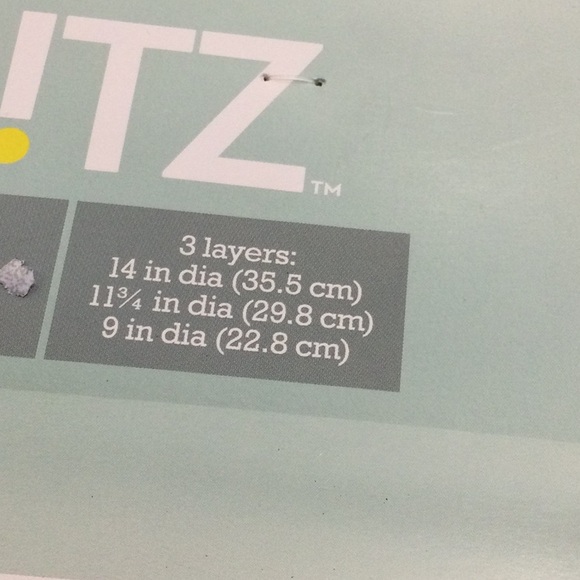 -🧁🧁Set of two Spritz cupcake stands. Holds 24 cupcakes each. - Picture 2 of 4